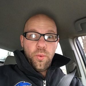 Meet your Posher, Warren